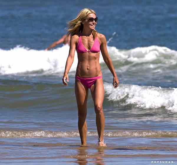 Kelly Ripa on bikini