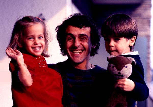 Image of Michel Platini with his kids
