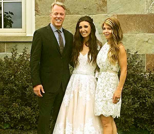Image of Amie Yancey with her husband Scott Yancey and with her daughter Sarah