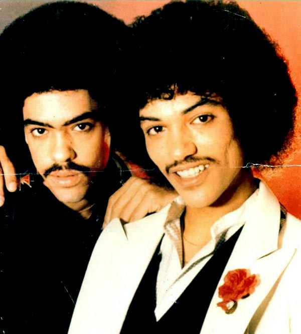 Image of Bobby DeBarge with his younger brother Tommy.
