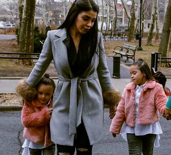 Image of Emma Coronel Aispuro with her children; twin daughters Maria Joaquina and Emali Guadalupe