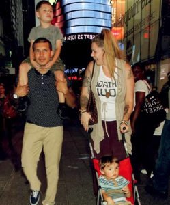 Image of Javi Marroquin with his ex-wife Kailyn Lowry and with their kids sons Lincoln and Isaac Marroquin